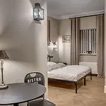Hotel & Palac Mala Wies