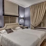 & Palac 4*