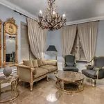 & Palac Hotell