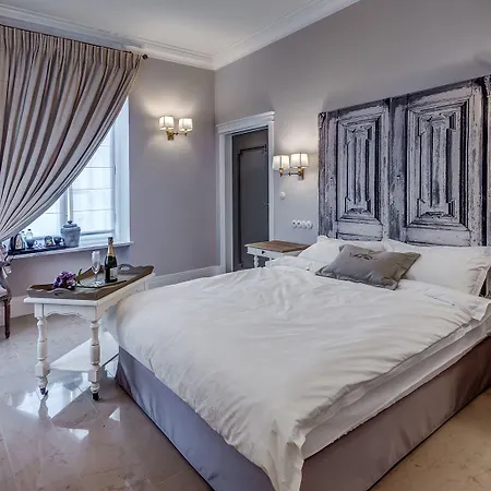 & Palac Hotel Mala Wies