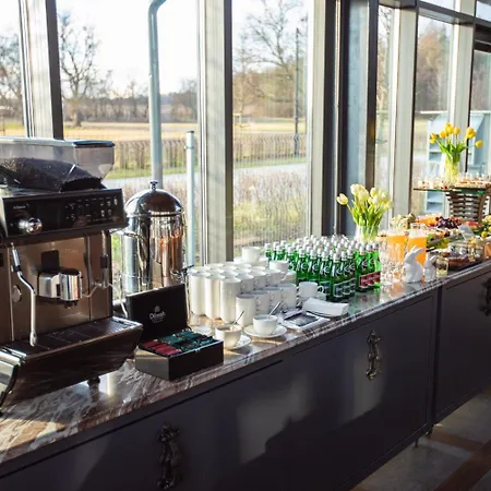 Hotell & Palac Mala Wies