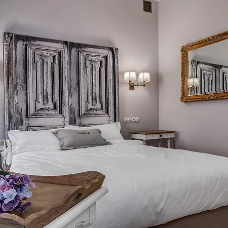 Hotel & Palac Mala Wies
