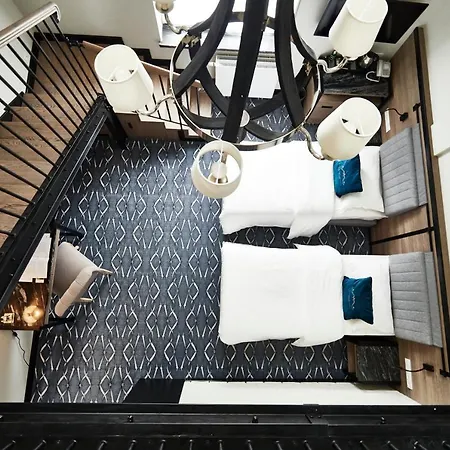 & Palac Hotel 4*
