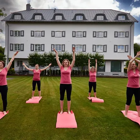 & Palac Hotel Mala Wies