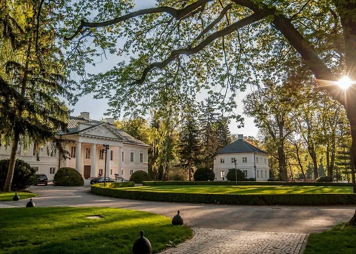 & Palac 4* Mala Wies